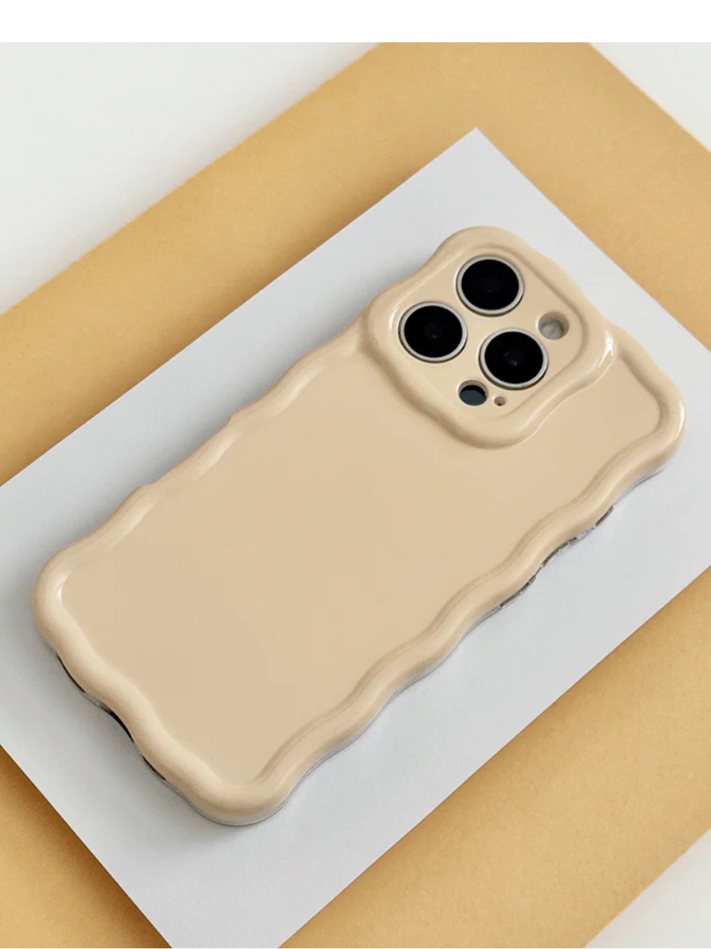 Butter Yellow Wavy Phone Case for iPhone 17 Pro